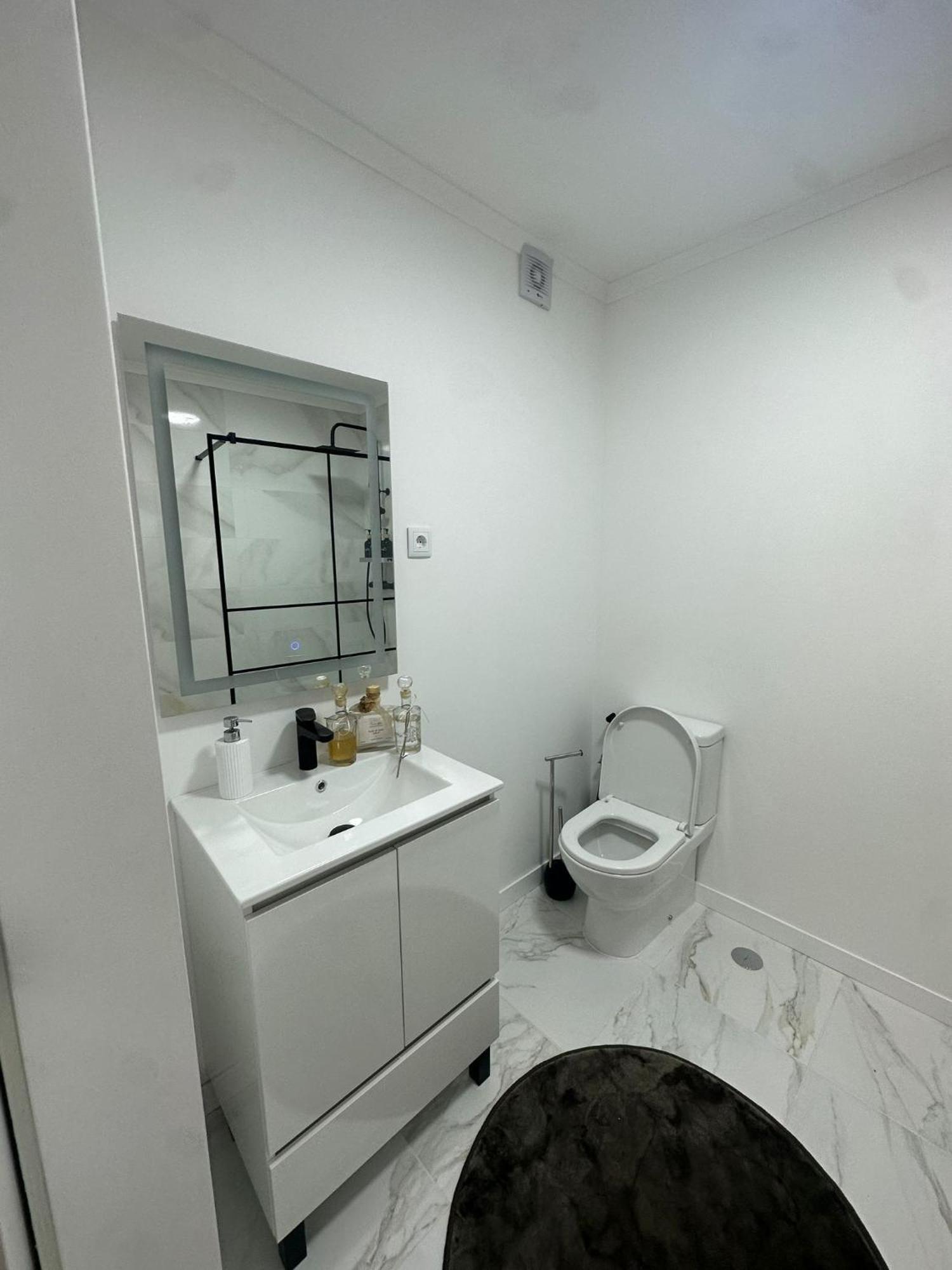 Apartamento T3 Em Lisboa/ ケルース エクステリア 写真